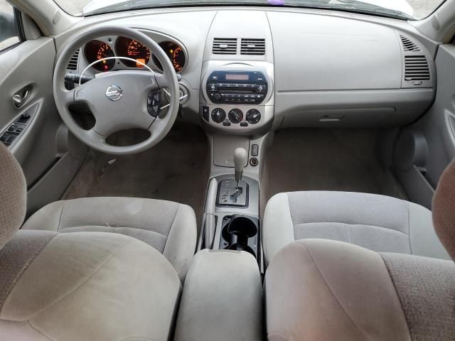 2004 Nissan Altima Base