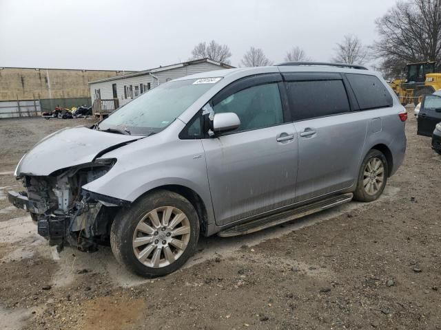 2016 Toyota Sienna LE