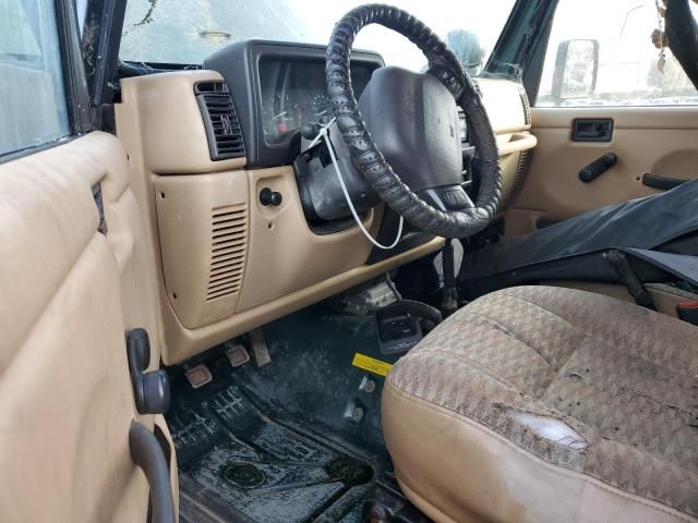 2000 Jeep Wrangler / TJ Sport