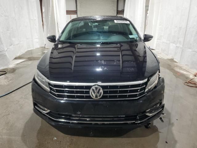 2018 Volkswagen Passat SE