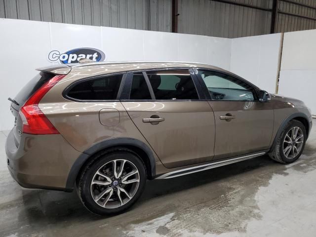 2016 Volvo V60 Cross Country Premier