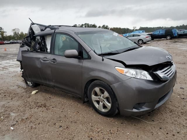 2013 Toyota Sienna LE