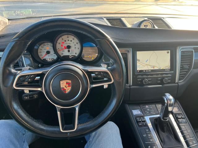 2015 Porsche Macan Turbo