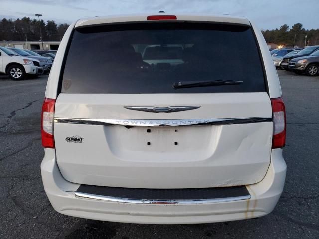 2012 Chrysler Town & Country Touring