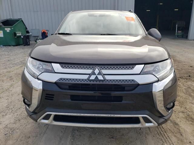 2020 Mitsubishi Outlander SE