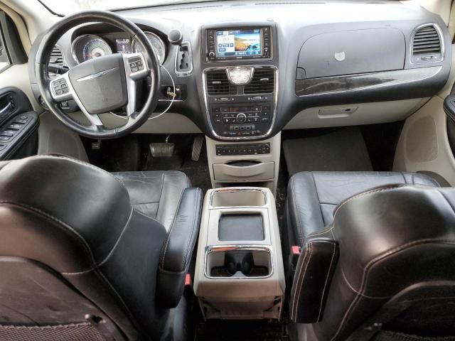 2011 Chrysler Town & Country Limited