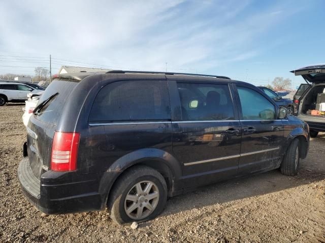 2010 Chrysler Town & Country Touring