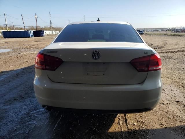 2013 Volkswagen Passat SE