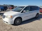 2014 Chrysler Town & Country Touring L