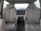 2007 Hyundai Entourage GLS