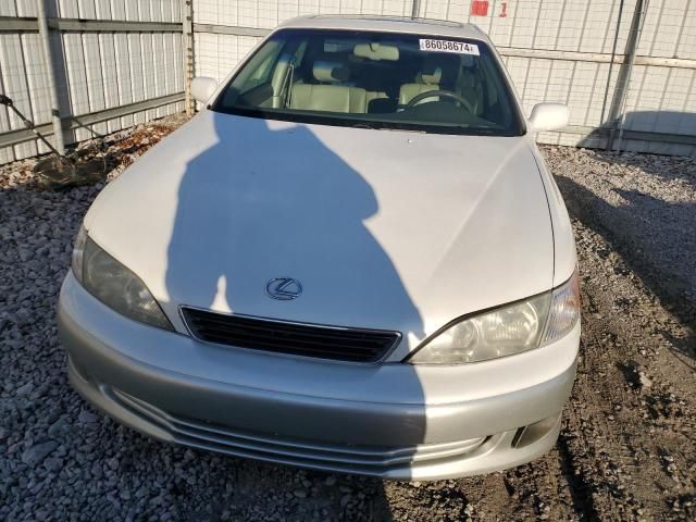 2000 Lexus ES 300