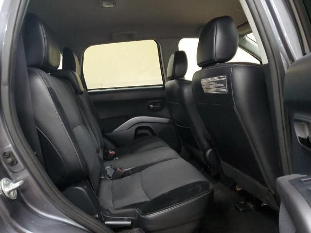 2012 Mitsubishi Outlander SE