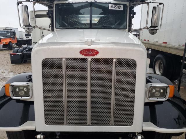 2016 Peterbilt 365