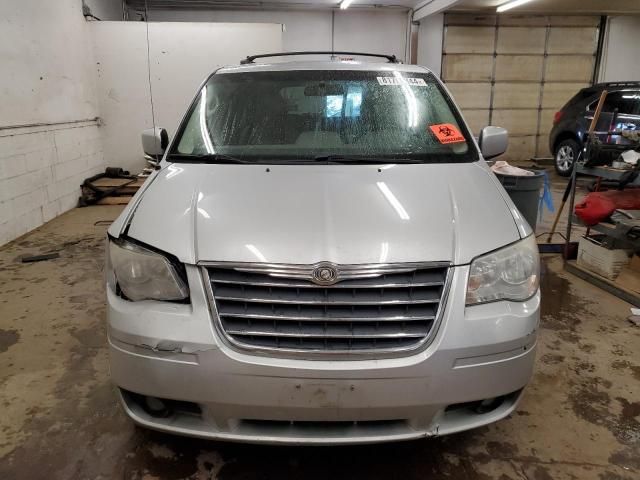 2010 Chrysler Town & Country Touring