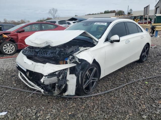 2019 Mercedes-Benz A 220