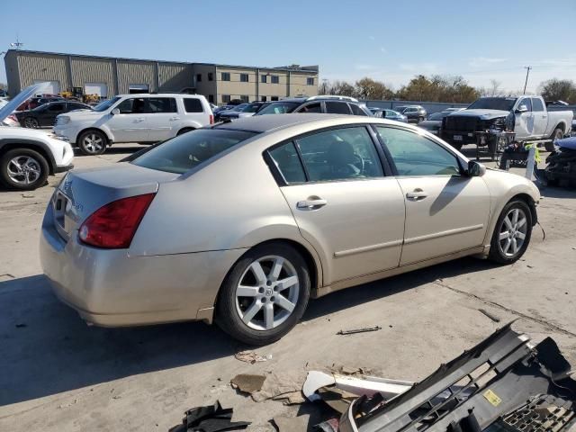 2004 Nissan Maxima SE