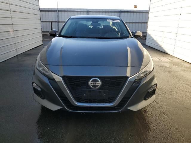 2022 Nissan Altima SV