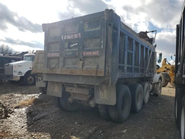 2000 Kenworth T800