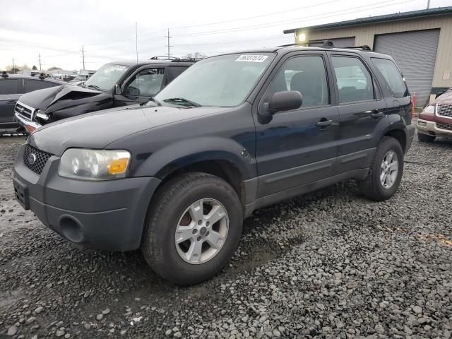 2005 Ford Escape XLS