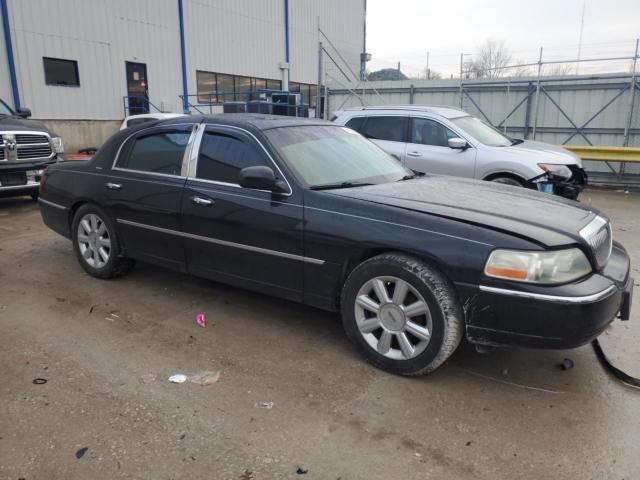 2003 Lincoln Town Car Signature