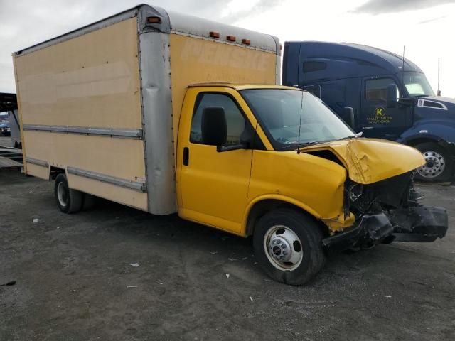 2007 GMC Savana Cutaway G3500