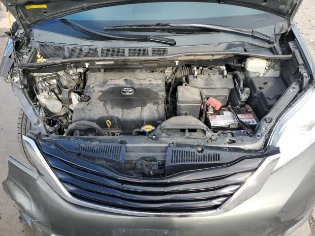 2012 Toyota Sienna LE