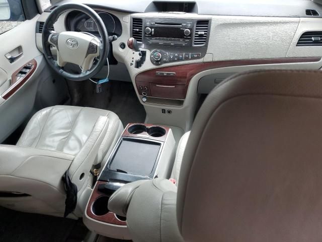 2011 Toyota Sienna XLE