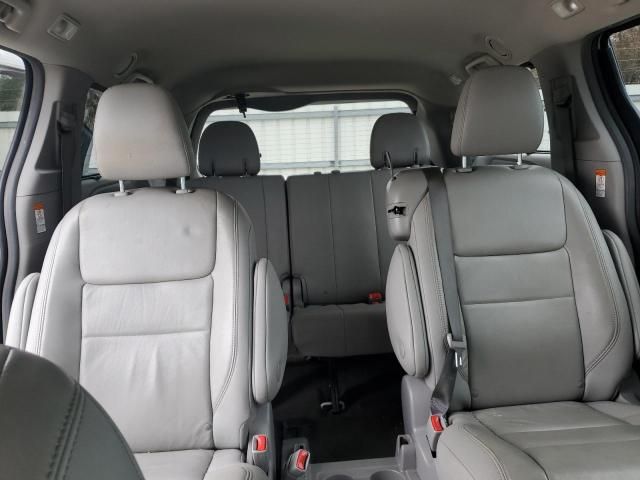 2018 Toyota Sienna XLE