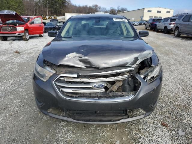 2015 Ford Taurus SE