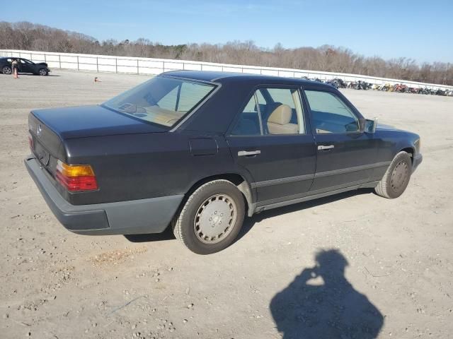 1986 Mercedes-Benz 300 E