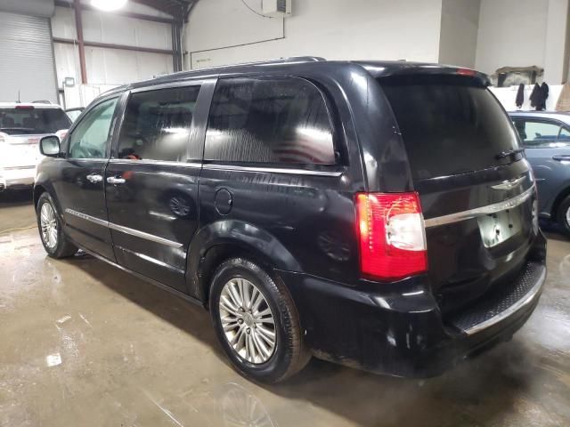 2013 Chrysler Town & Country Touring L