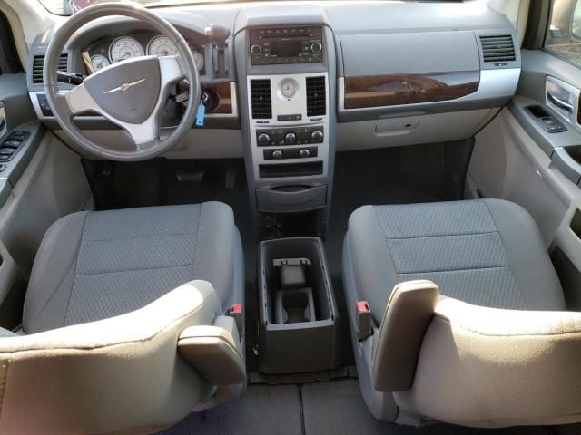 2009 Chrysler Town & Country Touring