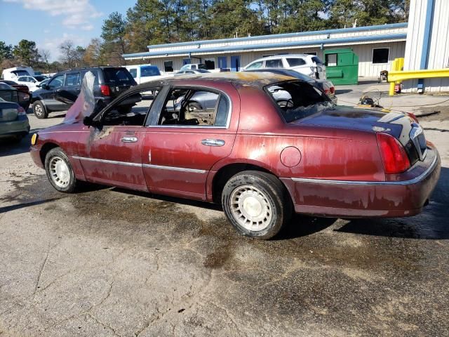 2002 Lincoln Town Car Executive