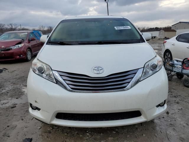 2017 Toyota Sienna XLE