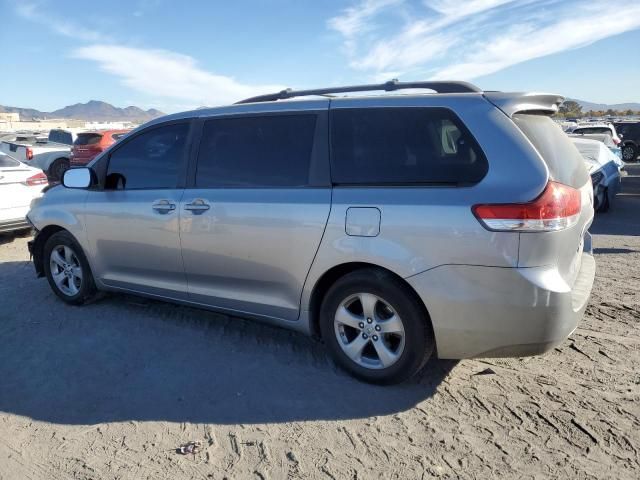 2011 Toyota Sienna LE