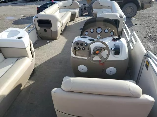 2001 Suntracker Boat With Trailer