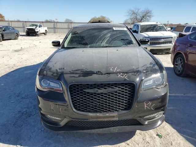 2023 Chrysler 300 Touring L