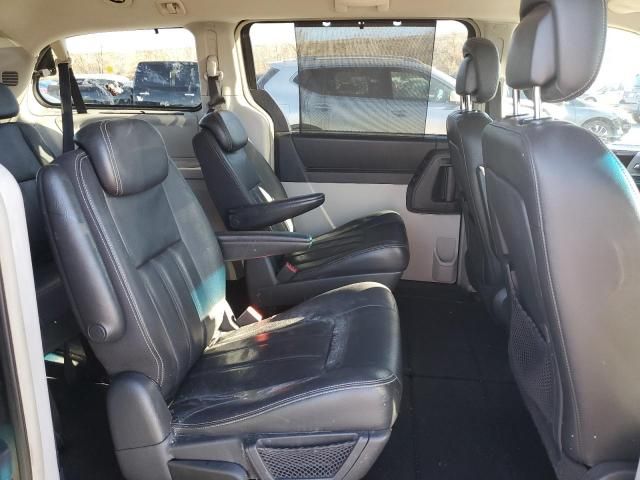 2010 Chrysler Town & Country Touring Plus