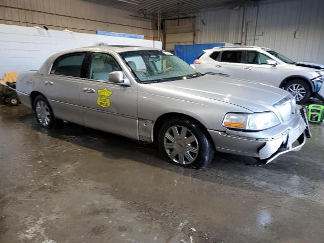 2004 Lincoln Town Car Ultimate