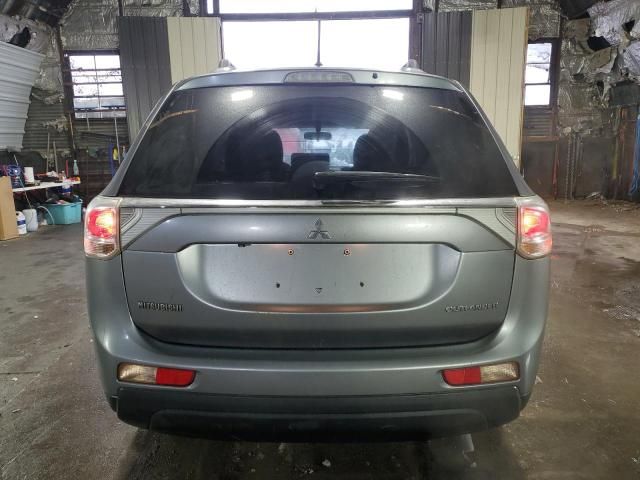 2014 Mitsubishi Outlander SE