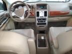 2009 Chrysler Town & Country LX