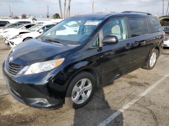 2015 Toyota Sienna LE