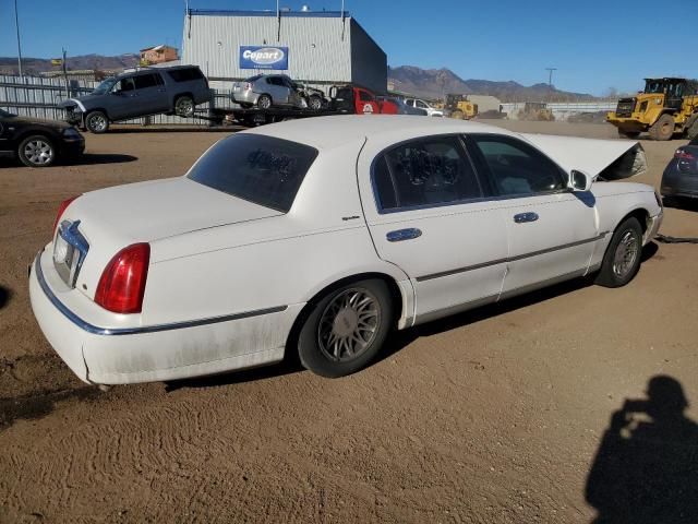 1998 Lincoln Town Car Signature