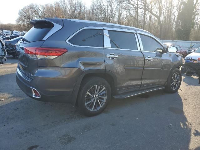 2018 Toyota Highlander SE