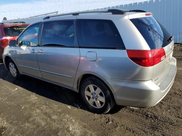 2004 Toyota Sienna CE