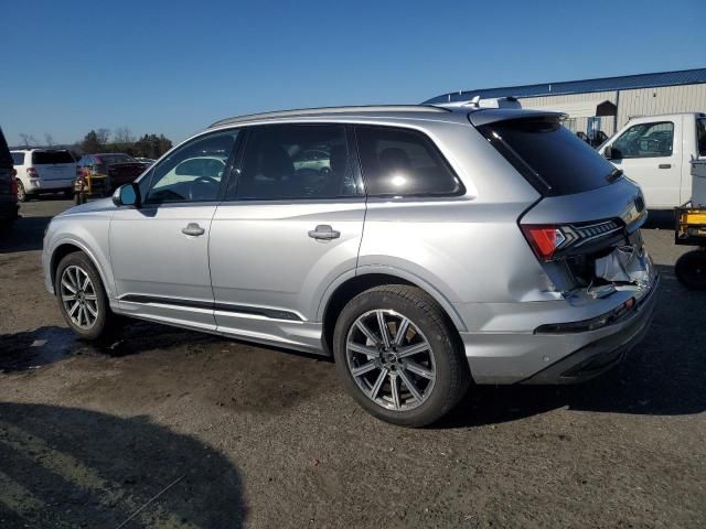 2022 Audi Q7 Premium Plus