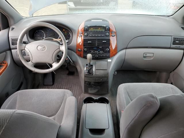 2007 Toyota Sienna XLE