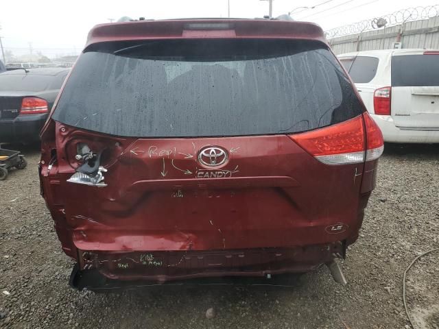 2011 Toyota Sienna LE