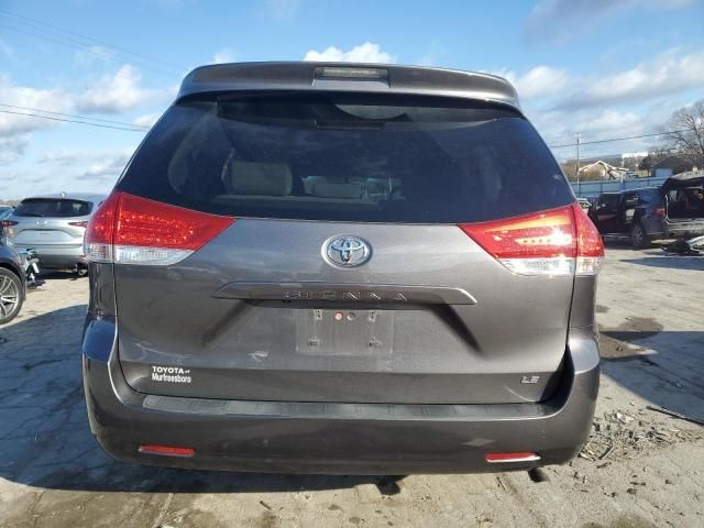 2014 Toyota Sienna LE