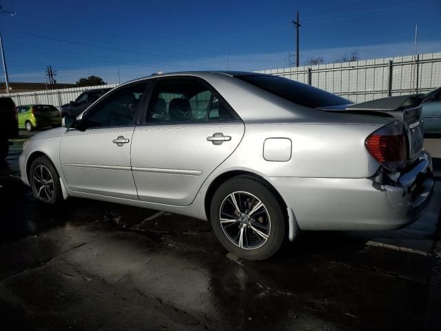 2005 Toyota Camry LE